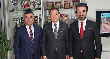 AYOSK'ta bayrak değişimi