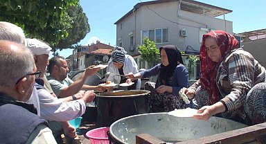 Balıkesir'de 30 yıllık mahalle hayrı yapıldı