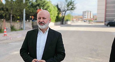Başkan Çolakbayrakdar: "Seyrani'de yolları, otoparkı ve yeşil alanlarıyla yeni bir yaşam kuruyoruz"