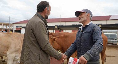 Bayburt kurban pazarında arife hareketliliği