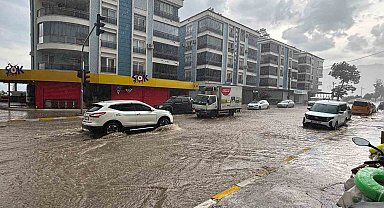 Bozdoğan'da sağanak yağış sonrası ekipler sahada