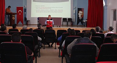 Dicle'de çiftçiler kırsal kalkınma yatırımlarının desteklemeleri hakkında bilgilendirildi