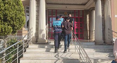 Didim'de 22 düzensiz göçmen yakalandı