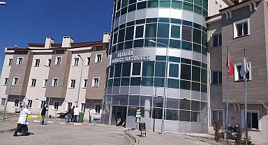 Diyadin'de kurban keserken 8 kişi yaralandı