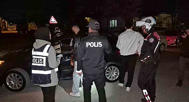 Eskişehir'de asayiş uygulamasında 298 şahıs ve 114 araç sorgulandı