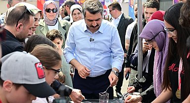 Gençler bilim ve teknoloji festivalinde buluştu