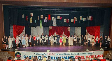 GKV'li öğrencilerden dev prodüksiyon: "Lüküs Hayat" ayakta alkışlandı