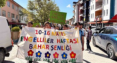 Hisarcık Şehitler Ortaokulu'nda Bahar Şenliği