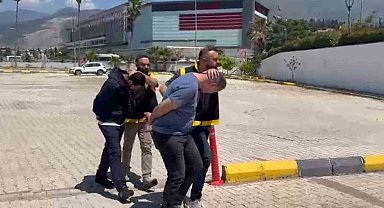 İskenderun'da hapis cezası ile aranan 2 kişi yakalandı