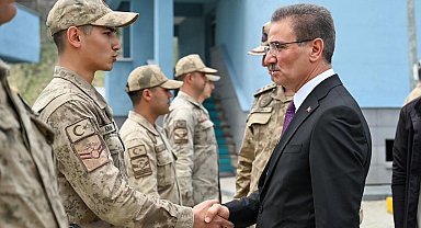 Jandarmada bayramlaşma coşkusu