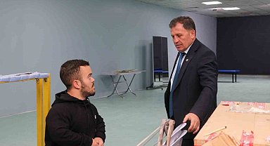 Kabakcı, Türkiye'de tek olan antrenman salonunu inceledi