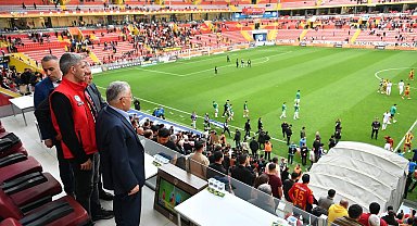 Kayserispor Onursal Başkanı Büyükkılıç: "Kayserispor bu şehrin değeridir"