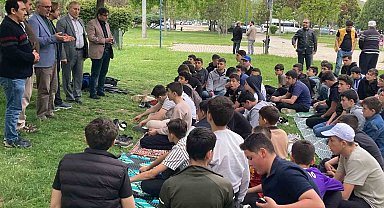 Kur'an kursu öğrencilerinden eğitime piknik molası