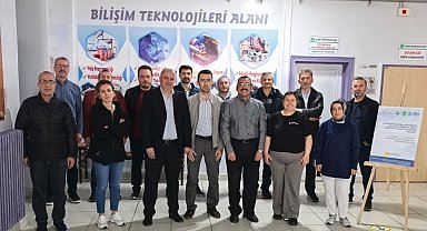 Öğretmenlere dijital dönüşüm eğitimi