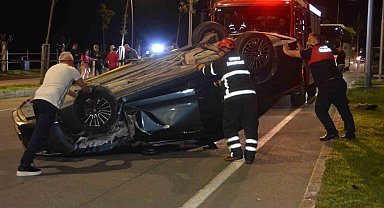 Ordu'da alkollü sürücü park halindeki hafif ticari araca çarptı: 2 yaralı