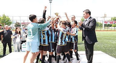 Osmangazi'de çocuk olimpiyatları nefes kesen yarışlara sahne oldu
