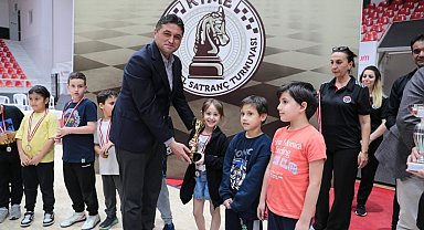 Satranç tutkunları Aliağa'da buluştu