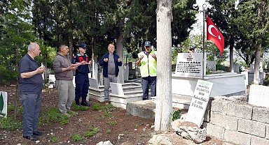 Şehit J.Er Ahmet Aran, kabri başında anıldı