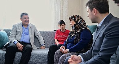 Vali Yılmaz, engelli Mehmet Doğan ve ailesini ziyaret etti