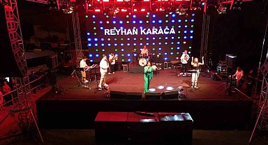 48. Geleneksel Honaz Kiraz Festivali'nde Reyhan Karaca Rüzgarı