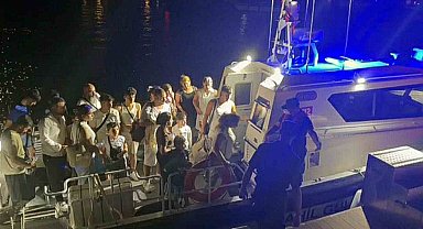 7 göçmen kaçakçısı ile 25 düzensiz göçmen yakalandı