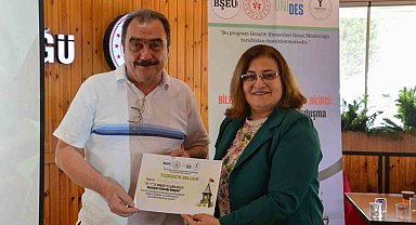 Bilecik'te 'Gençlik ve Şehir Bilinci Geçmişten Geleceğe Buluşma' programı düzenlendi
