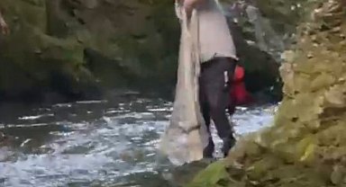Bolu'da yasak dinlemeyen avcılar kamerada: Serpme ağ ile balık avladılar