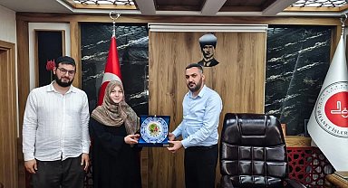 Bozüyük'te Hafızlık Kur'an Kursu öğreticisi Türkiye finaline katılma başarısı elde etti