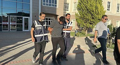Burdur'da evine gelen adamı öldüren genç tutuklandı