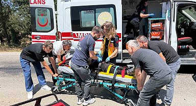 Çanakkale'de motorlu bisiklet ile otomobil çarpıştı; 1 kişi yaralandı