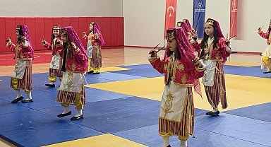 Çorum'da gençler ve çocuklar gösterileriyle alkış topladı