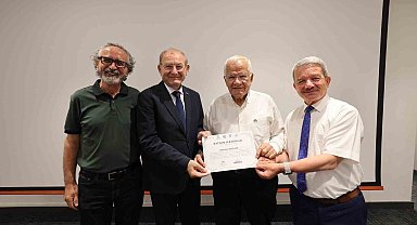 Dijital Yetkinler Kursunu tamamlayan emektarlar sertifikalarına kavuştu