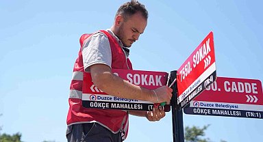 Durak ve sokak tabelası talepleri yerine getirildi