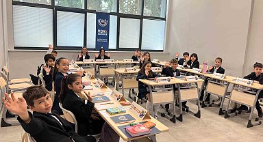 Ege Üniversitesi kapılarını minik diplomatlara açtı