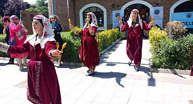 Eskişehir'de yıl sonu 'El Sanatları ve Nakış Sergisi' açıldı
