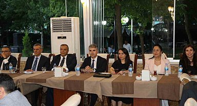 Gaziantep'te görev yerleri değişen hakim ve Cumhuriyet savcılarına veda programı düzenlendi