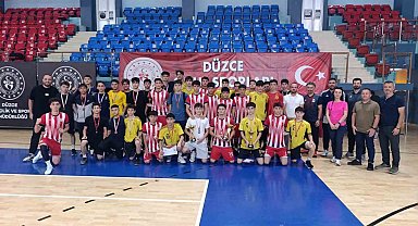 Gençler B futsal mahalli müsabakaları sona erdi