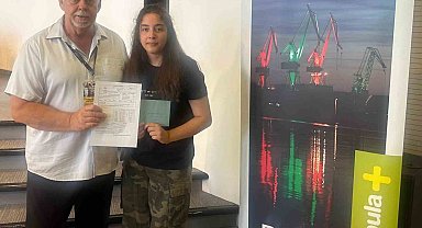 GKV'li Beren Kalyoncu satrançta dünya zirvesinde