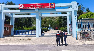 Hakaret suçundan aranan şahıs yakalandı