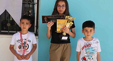 Hakkâri'de 120 sporcunun katıldığı satranç turnuvası sona erdi