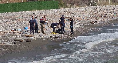 Hatay'da sahilde kimliği belirsiz erkek cesedi bulundu