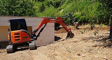 Kahta Belediyesi'nden Ebu Sadık Türbesi'nde kapsamlı peyzaj çalışması