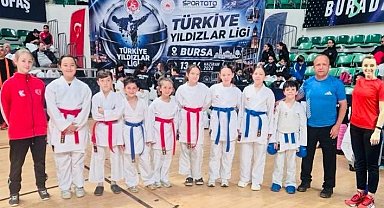 Karate Şampiyonasında Eskişehir rüzgarı