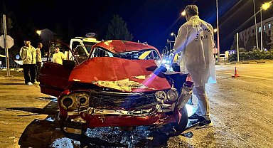 Kırmızı ışık ihlali yapıp motosiklete çarpan sürücüye 51 bin TL ceza kesildi