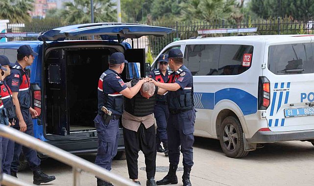 Kozan'da baba ve oğlunu öldüren zanlı tutuklandı