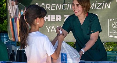 Kuşadası'nda öğrencilere 122 bin beslenme paketi desteği