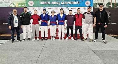 Kütahyalı sporculardan Türkiye Kuraş Şampiyonası'nda başarı