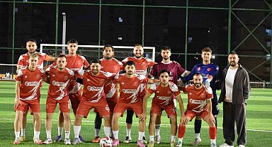 Major 1. Lig'de mücadele eden Niğde temsilcisi Ovalıbağ FK, şampiyonluk yolunda ilerliyor