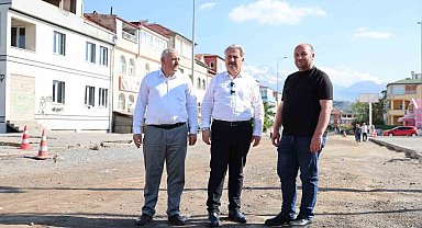 Melikgazi Belediyesi'nden 4 mahalleye asfalt atağı