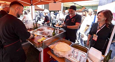 Mersin'in tescilli lezzetleri masaya yatırıldı
